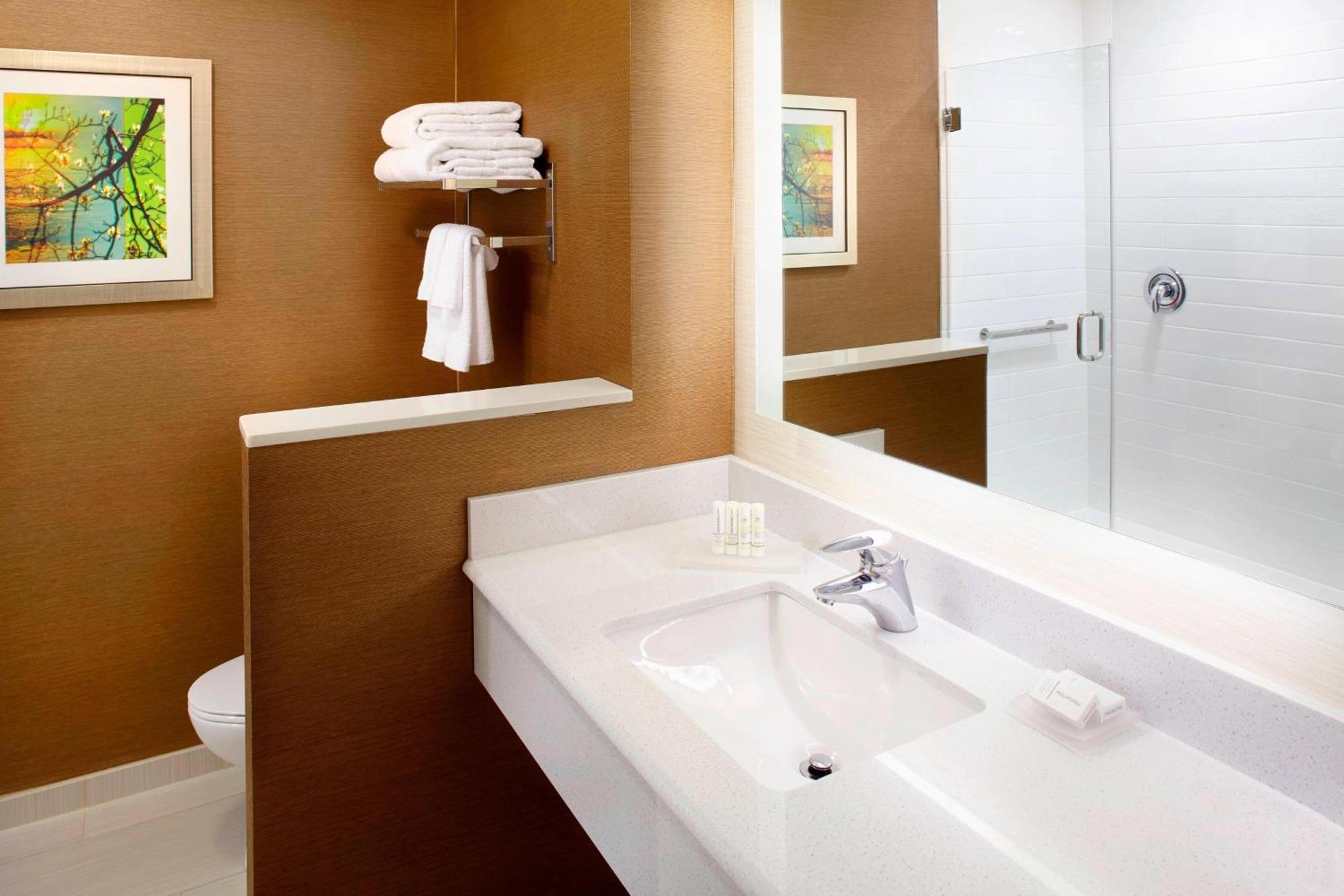 Fairfield By Marriott Inn & Suites Wheeling At The Highlands Triadelphia Kültér fotó