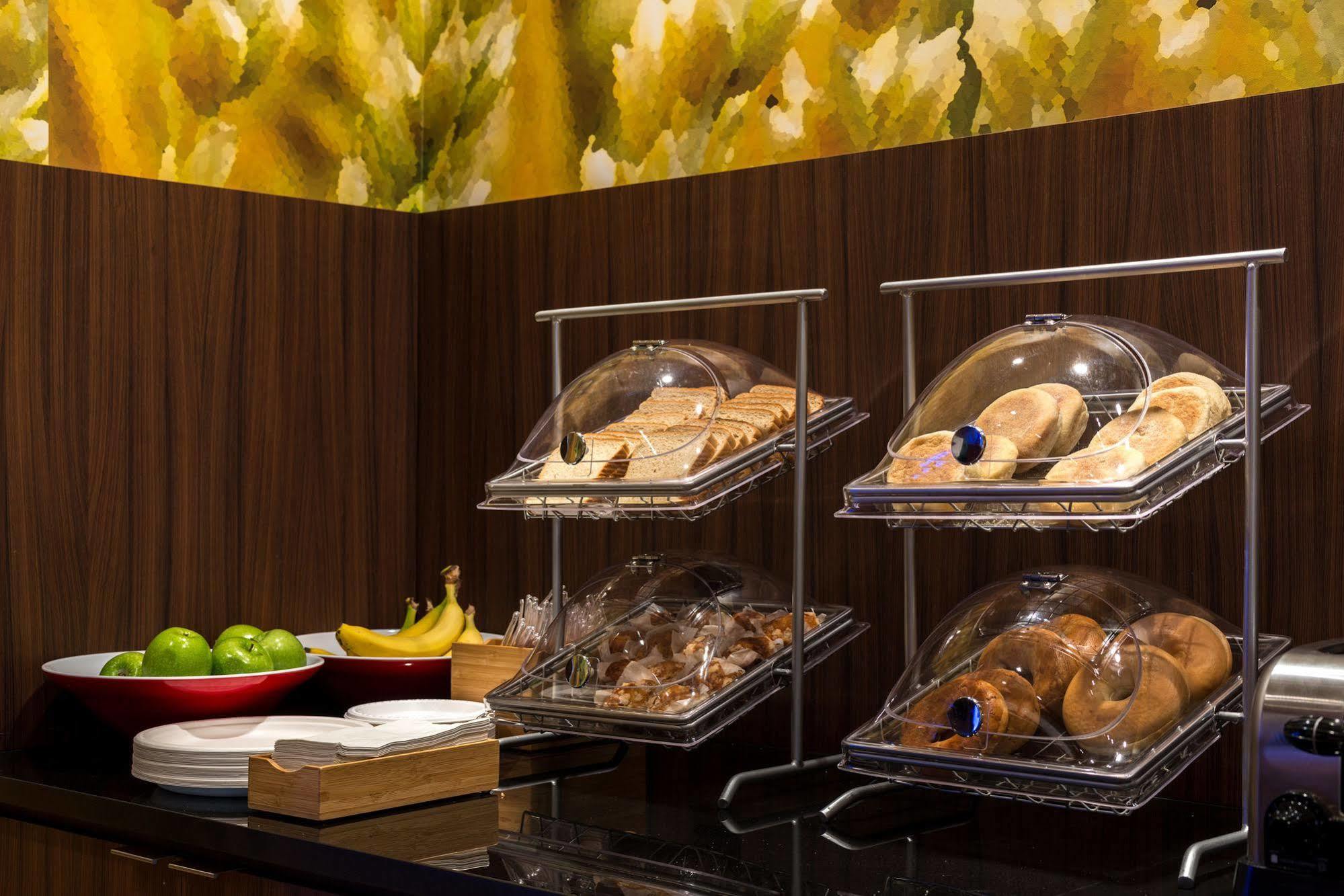 Fairfield By Marriott Inn & Suites Wheeling At The Highlands Triadelphia Kültér fotó